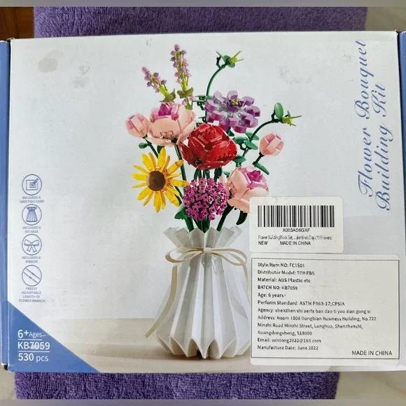 Like legos flower bouquet building set with vase 530 pieces - Picture 2 of 6